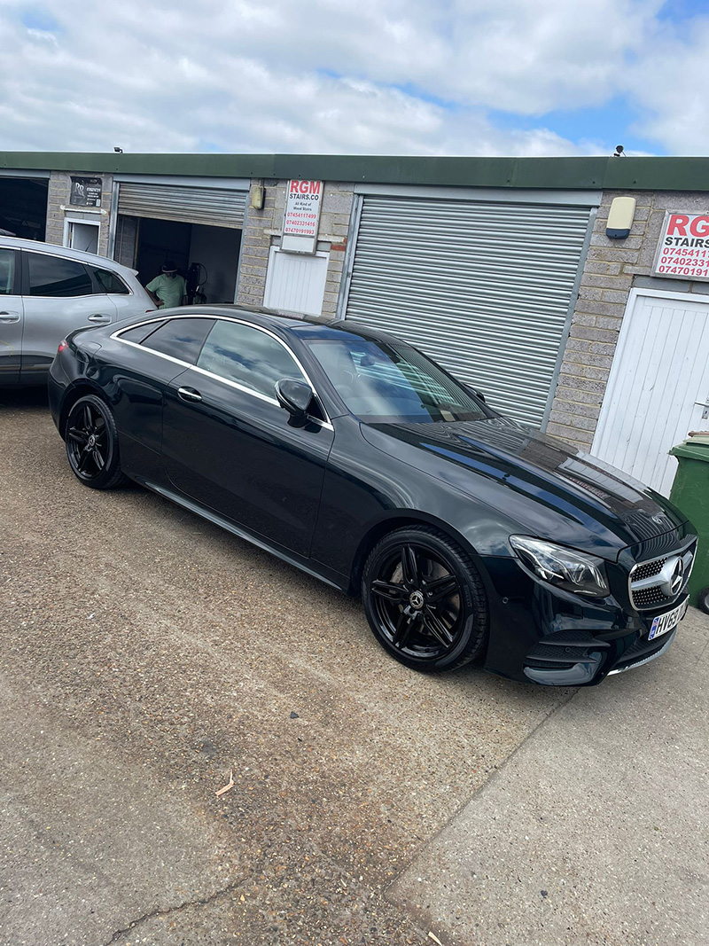 Mercedes with painted black alloys